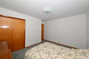 8233 W Lancaster Ave, Milwaukee, WI 53218 - Photo 12