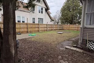 111 Fulton Ave, Oshkosh, WI 54901 - Photo 12