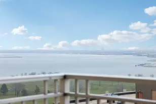 1522 N Prospect Ave, Milwaukee, WI 53202 - Photo 2