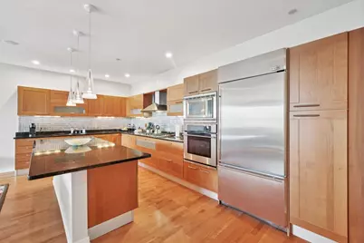 1522 N Prospect Ave #901, Milwaukee, WI 53202 - Photo 10