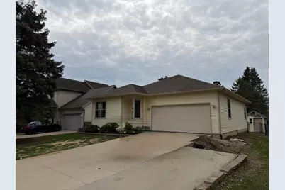 4510  Rigney Ln, Madison, WI 53704 - Photo 2