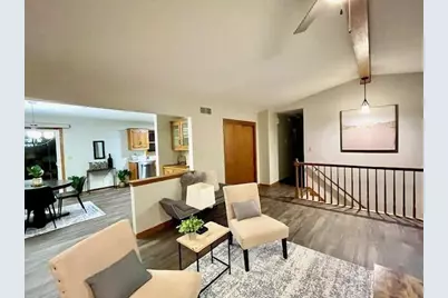 W168N10725  Juniper Dr, Germantown, WI 53022 - Photo 6