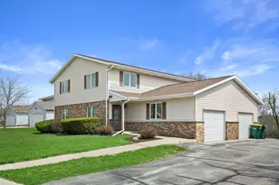 1605 Vogt Dr, West Bend, WI 53095 - Photo 2