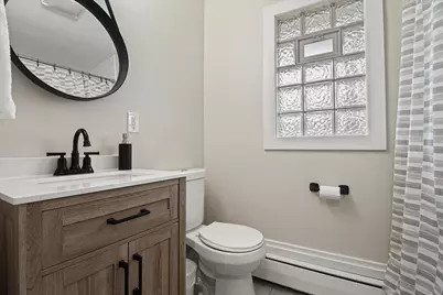 1532 N 124th St, Wauwatosa, WI 53226 - Photo 10