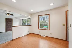 313 S University Dr, Waukesha, WI 53188 - Photo 6