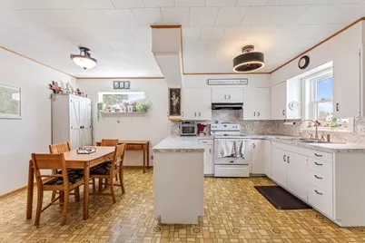 103  South St, Caledonia, MN 55921 - Photo 12