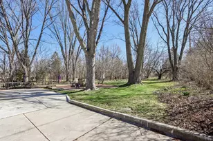 8112 N Santa Monica Blvd, Fox Point, WI 53217 - Photo 32