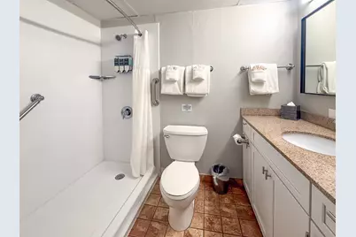 300  Wrigley Dr #418, Lake Geneva, WI 53147 - Photo 8