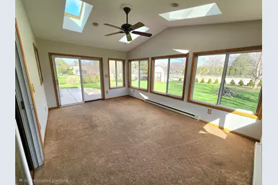 W156N5104  Arbor Vitae Ct, Menomonee Falls, WI 53051 - Photo 6