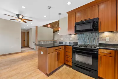 N78W15339  Haymeadow Rd, Menomonee Falls, WI 53051 - Photo 12