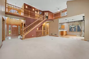 4009 Hickory Knoll Rd, Delafield, WI 53029 - Photo 8