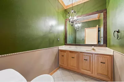 4009  Hickory Knoll Rd, Delafield, WI 53029 - Photo 20