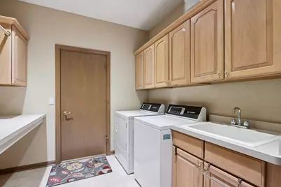 6748 S Yale Dr, Franklin, WI 53132 - Photo 28