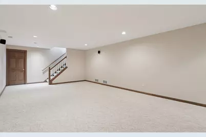 6748 S Yale Dr, Franklin, WI 53132 - Photo 32