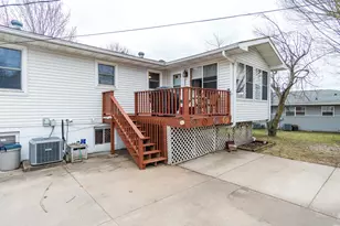 425 Church St, Holmen, WI 54636 - Photo 10