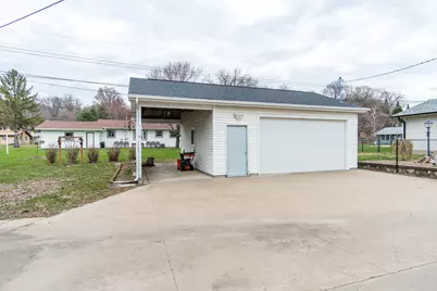 425  Church St, Holmen, WI 54636 - Photo 6