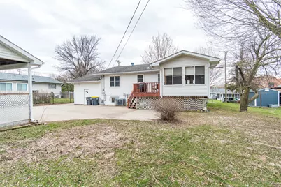 425  Church St, Holmen, WI 54636 - Photo 6