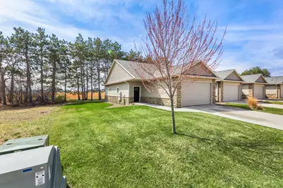 1800  Prairie Pl, Holmen, WI 54636 - Photo 2