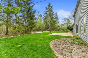 406 Crescent Ln, Thiensville, WI 53092 - Photo 20