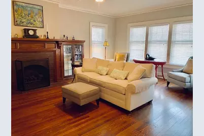 2907 E Hampshire Ave, Milwaukee, WI 53211 - Photo 2