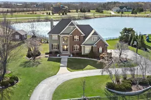 6227 Alex Turn, Racine, WI 53108 - Photo 2