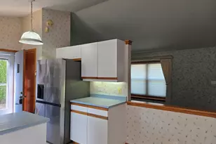 9325 W Darnel Ave, Milwaukee, WI 53224 - Photo 6