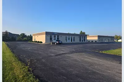16660 W National Ave, New Berlin, WI 53151 - Photo 1