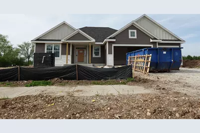 1302  Lynn Cir, Oconomowoc, WI 53066 - Photo 2