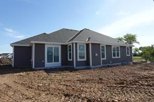 1302 Lynn Circle, Oconomowoc, WI 53066 - Photo 4