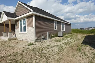 1723 Switchgrass St, Oconomowoc, WI 53066 - Photo 4