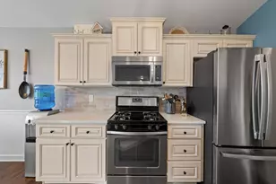 724 Joshua Ln, Lake Geneva, WI 53147 - Photo 16