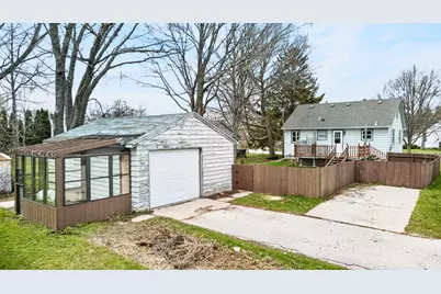 1217  Macarthur Ave, Sheboygan, WI 53083 - Photo 22