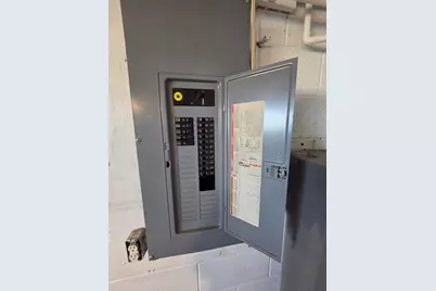 3015  Viebahn St, Manitowoc, WI 54220 - Photo 24