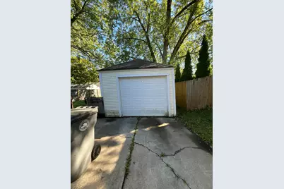 4640 N Woodruff Ave, Whitefish Bay, WI 53211 - Photo 12