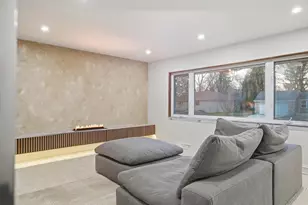 5440 N Navajo Ave, Glendale, WI 53217 - Photo 4