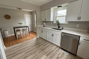 1022 S 90th St, West Allis, WI 53214 - Photo 14