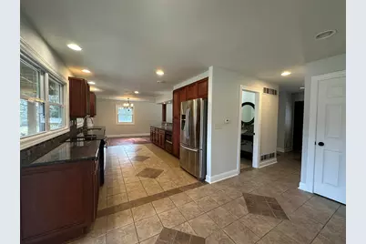 W309N174  Maple Ave, Delafield, WI 53188 - Photo 6