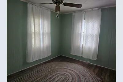 956  Circle Dr, Manitowoc, WI 54220 - Photo 14