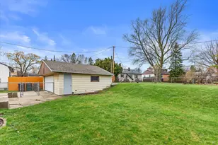 4129 S Kingan Ave, Saint Francis, WI 53235 - Photo 26