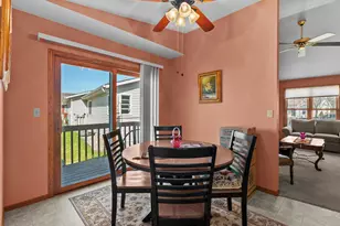 1737 Cedar Ct, Manitowoc, WI 54220 - Photo 8