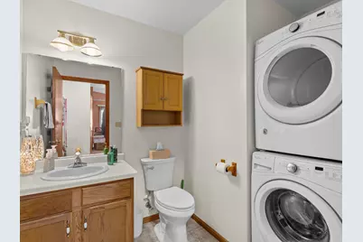 1737  Cedar Ct, Manitowoc, WI 54220 - Photo 14