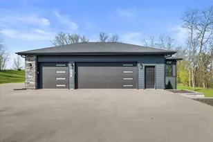815 N English Settlement Ave, Racine, WI 53105 - Photo 80