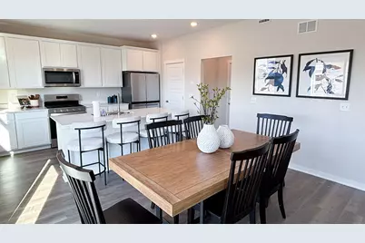 5759  Hunter Dr, Racine, WI 53406 - Photo 6