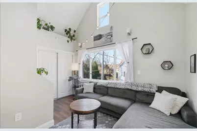 1317 E Hamilton St, Milwaukee, WI 53203 - Photo 2