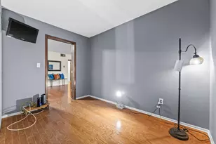 3838 N Oakland Ave, Shorewood, WI 53211 - Photo 8