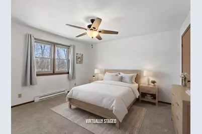 910 E Cedar Ave #403, Manitowoc, WI 54220 - Photo 12