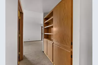 910 E Cedar Ave #403, Manitowoc, WI 54220 - Photo 8