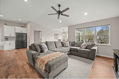 261  Cardinal Dr, Sullivan, WI 53178 - Photo 8