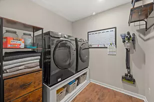 261 Cardinal Dr, Sullivan, WI 53178 - Photo 10