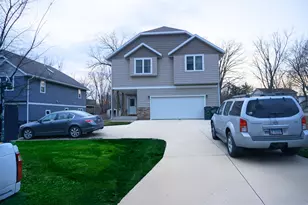 534 S Gault St, Whitewater, WI 53190 - Photo 2